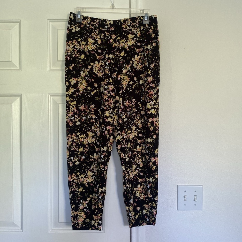 Jessica Simpson Womens Printed Pull-on Pant,Boquet Splash.